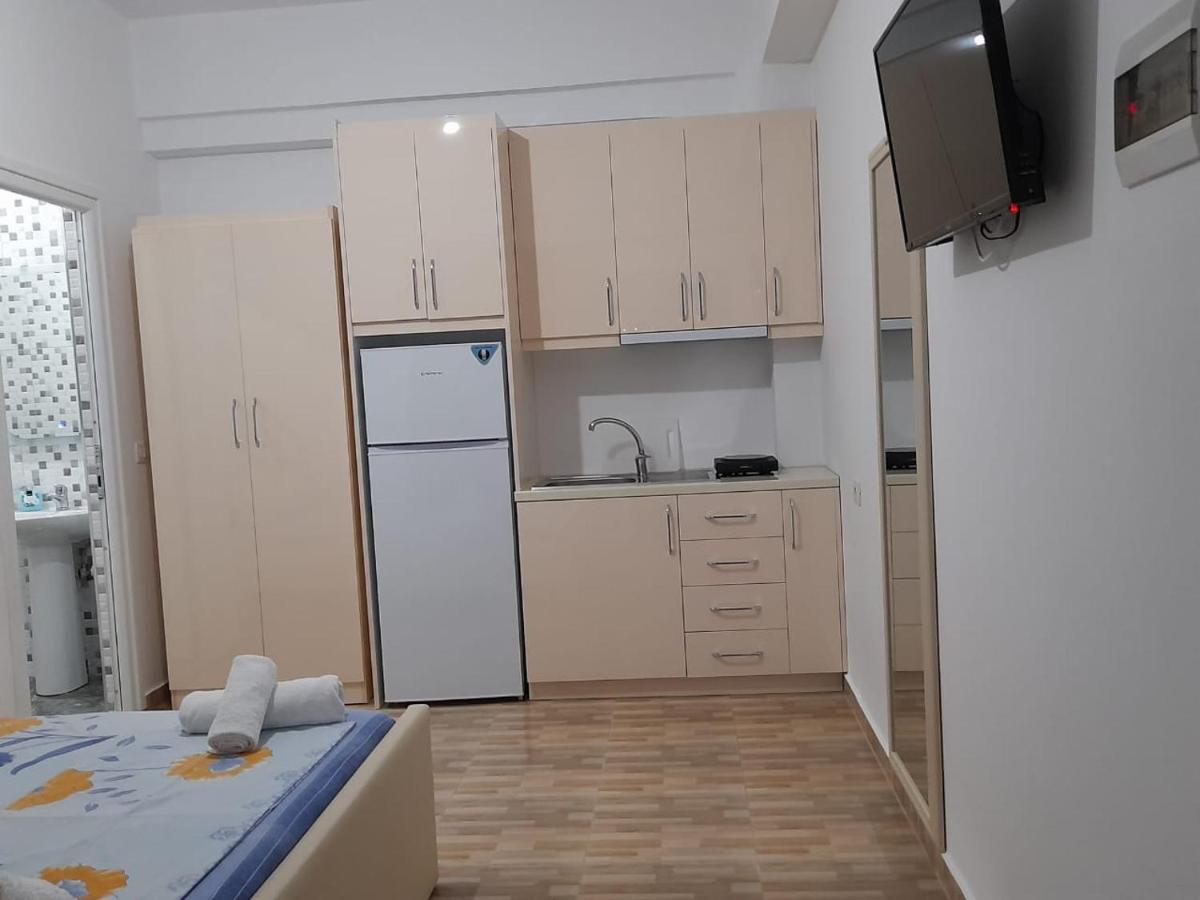 Guesthouse Xhimi Ksamil Buitenkant foto