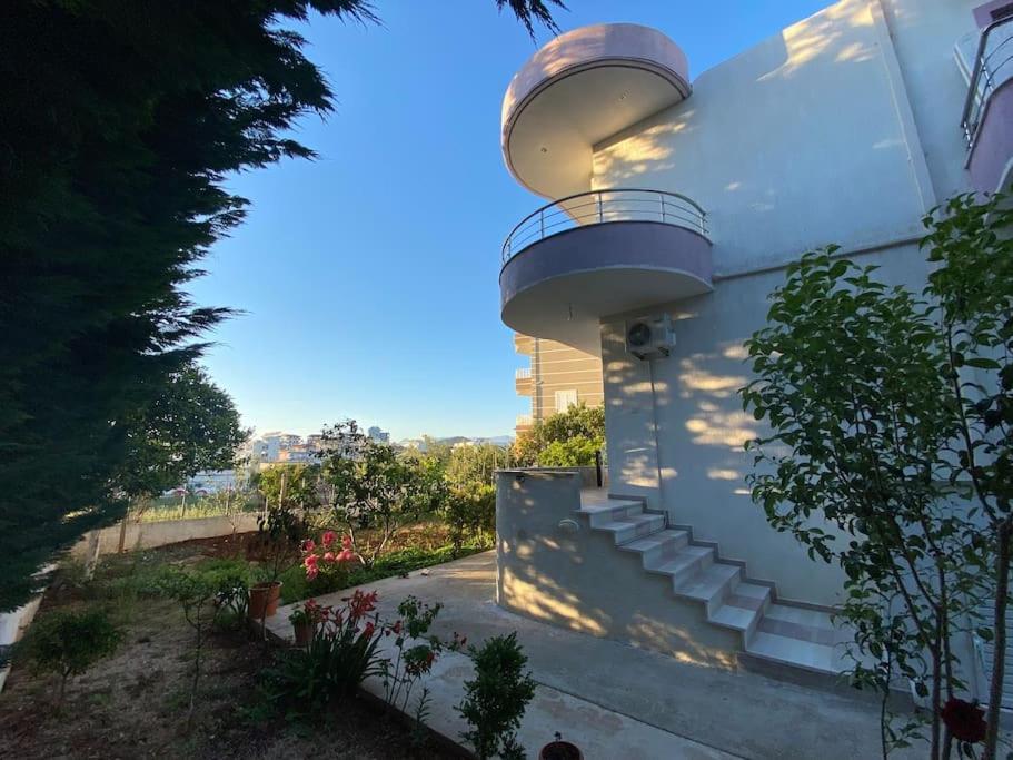 Guesthouse Xhimi Ksamil Buitenkant foto