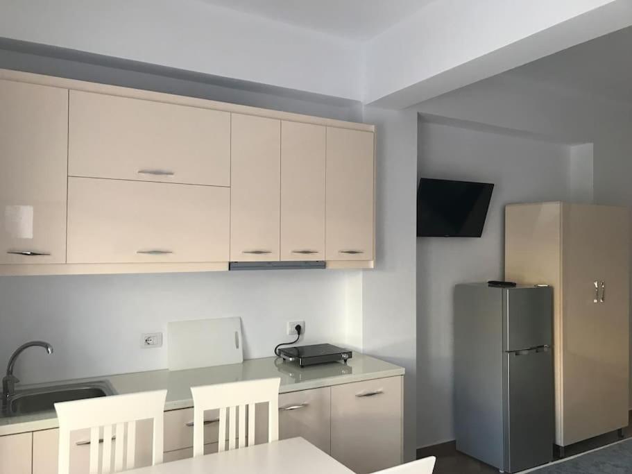 Guesthouse Xhimi Ksamil Buitenkant foto